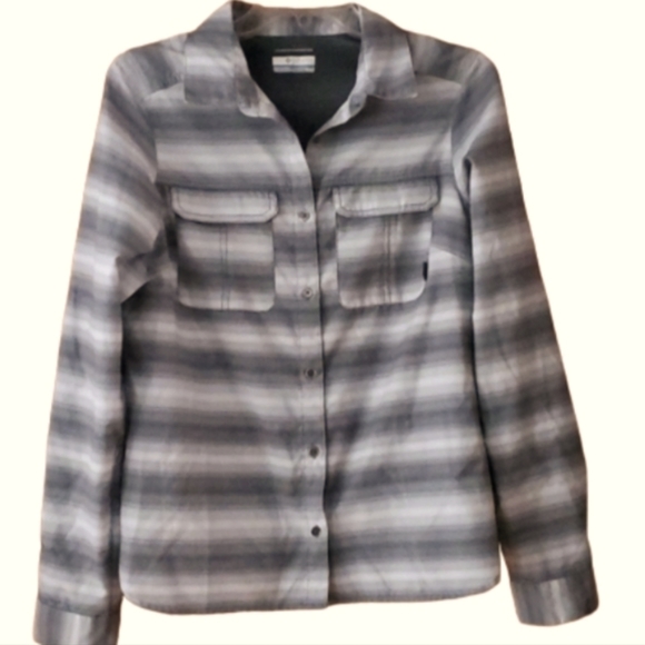 Columbia Silver Ridge Womans Grey‎ Striped Buttondown Shirt Size Medium - Picture 1 of 13